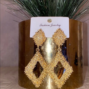 Gold plated  Luxury fashion drop earrings
